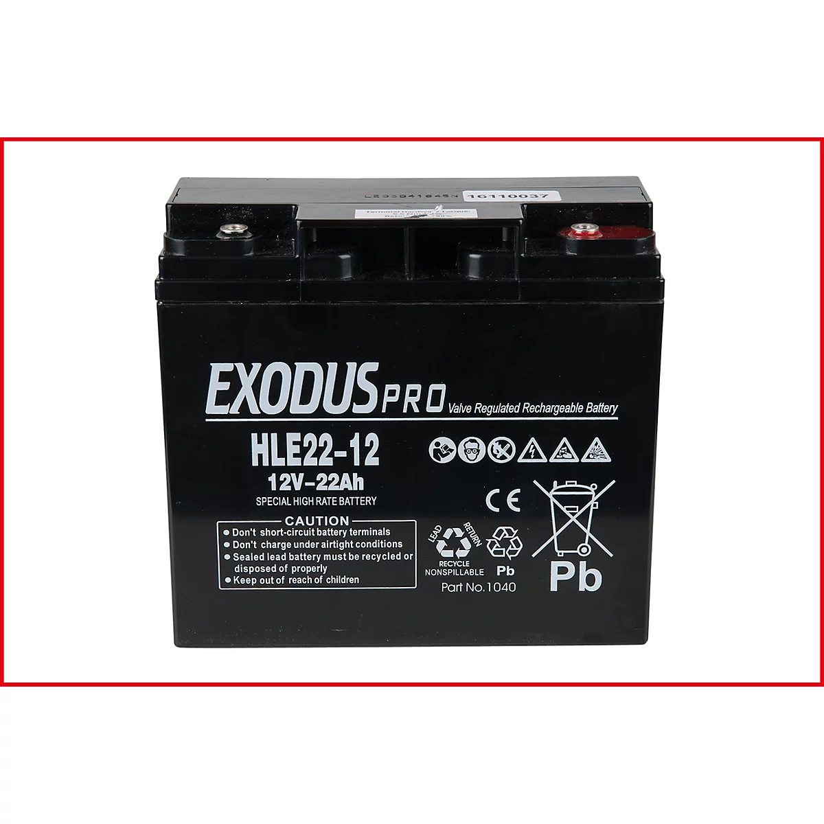 Schwarze EXODUS PRO Batterie. Aufschrift HLE22-12, 12V-22Ah. Warnhinweise und Recycling-Symbol. Roter und schwarzer Deckel.